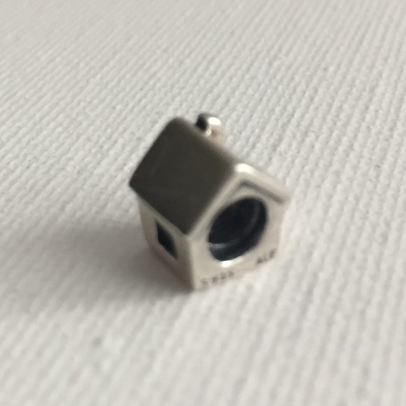 Pandora House Charm - Picture 4 of 5